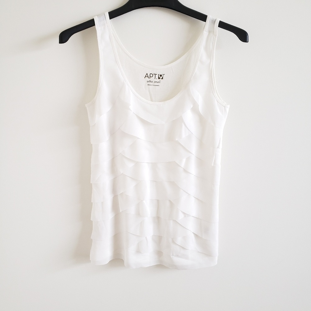 Sleeveless blouse